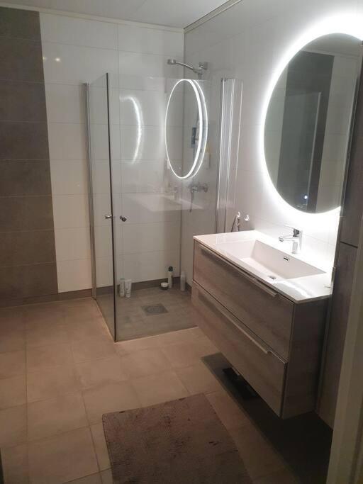 Nydelig Leilighet- Solrik/2 Balkonger Apartment Seim (Alver)